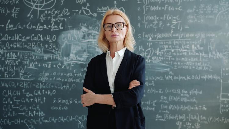 /images/girls-teaching-careers.jpg
