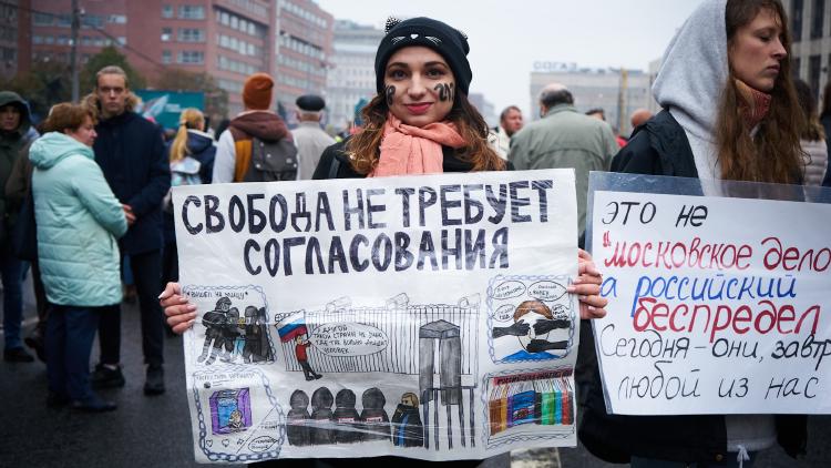 /images/moscow-does-not-believe-in-tears-remake.jpg